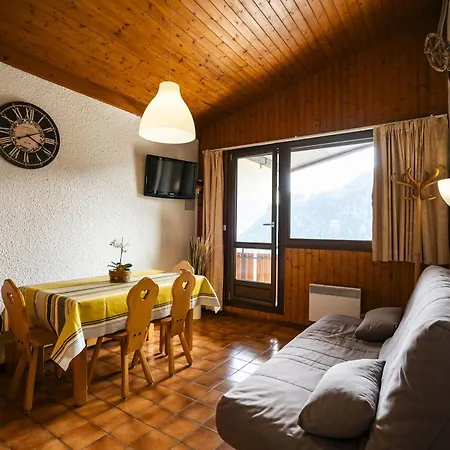 Apartament - 2 Pieces, 5 Pers, Balcon, Parking, Proche Remontees, Expose Sud/ouest - Fr-1-676-83